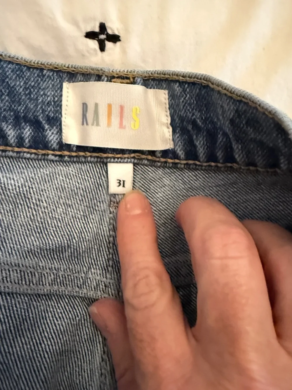 Rails Women’s Straight Jeans in Light Blue Denim - Picture 2 of 6